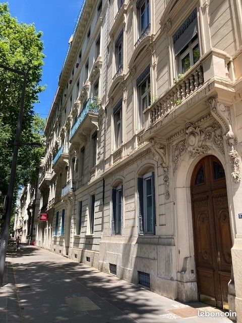 Lyon