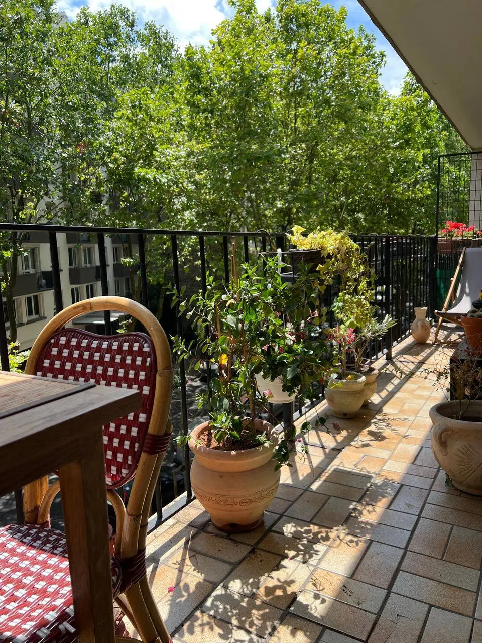 Haut-Mesnil, Montrouge