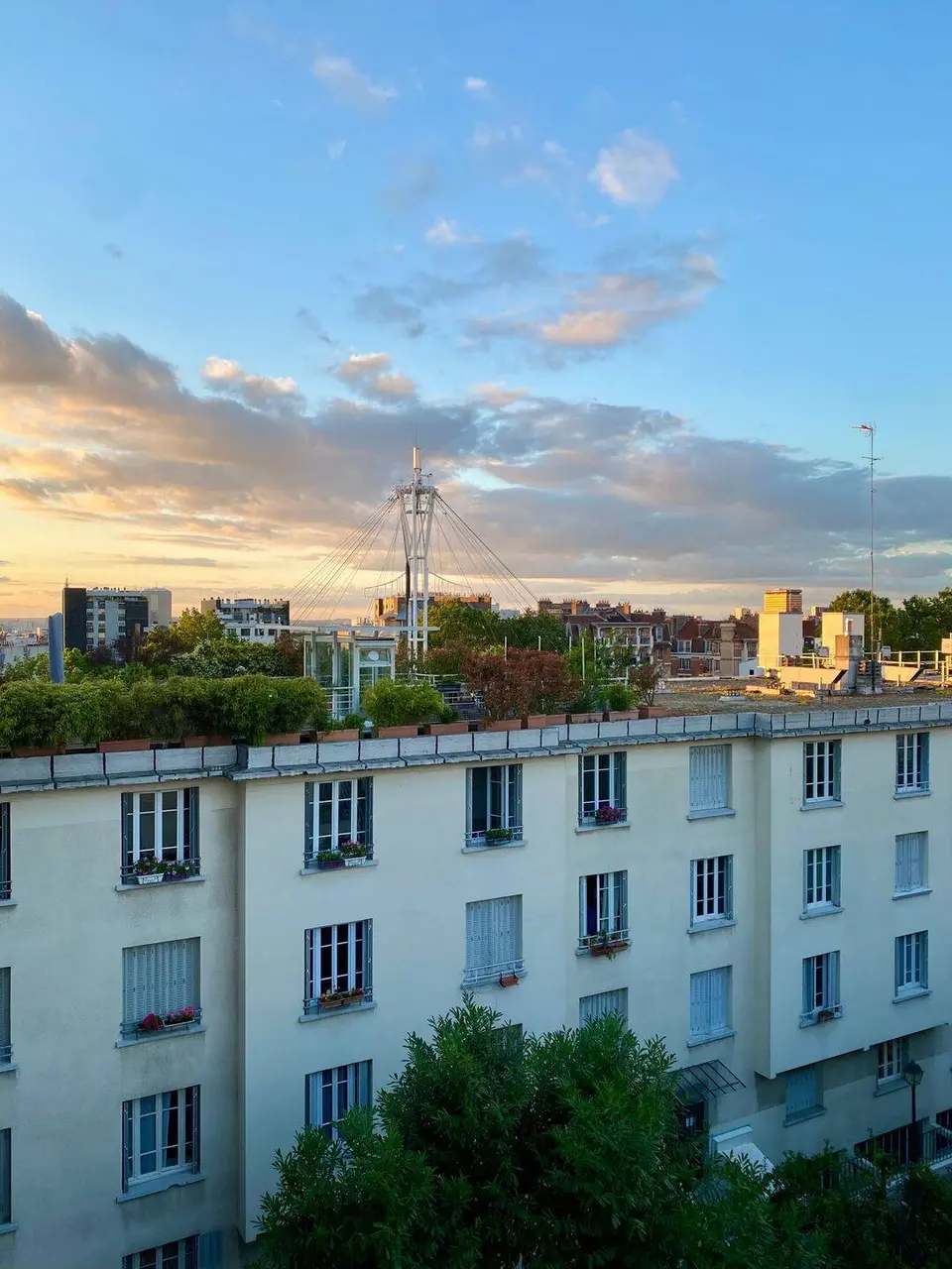 Danube-Porte des Lilas, Paris