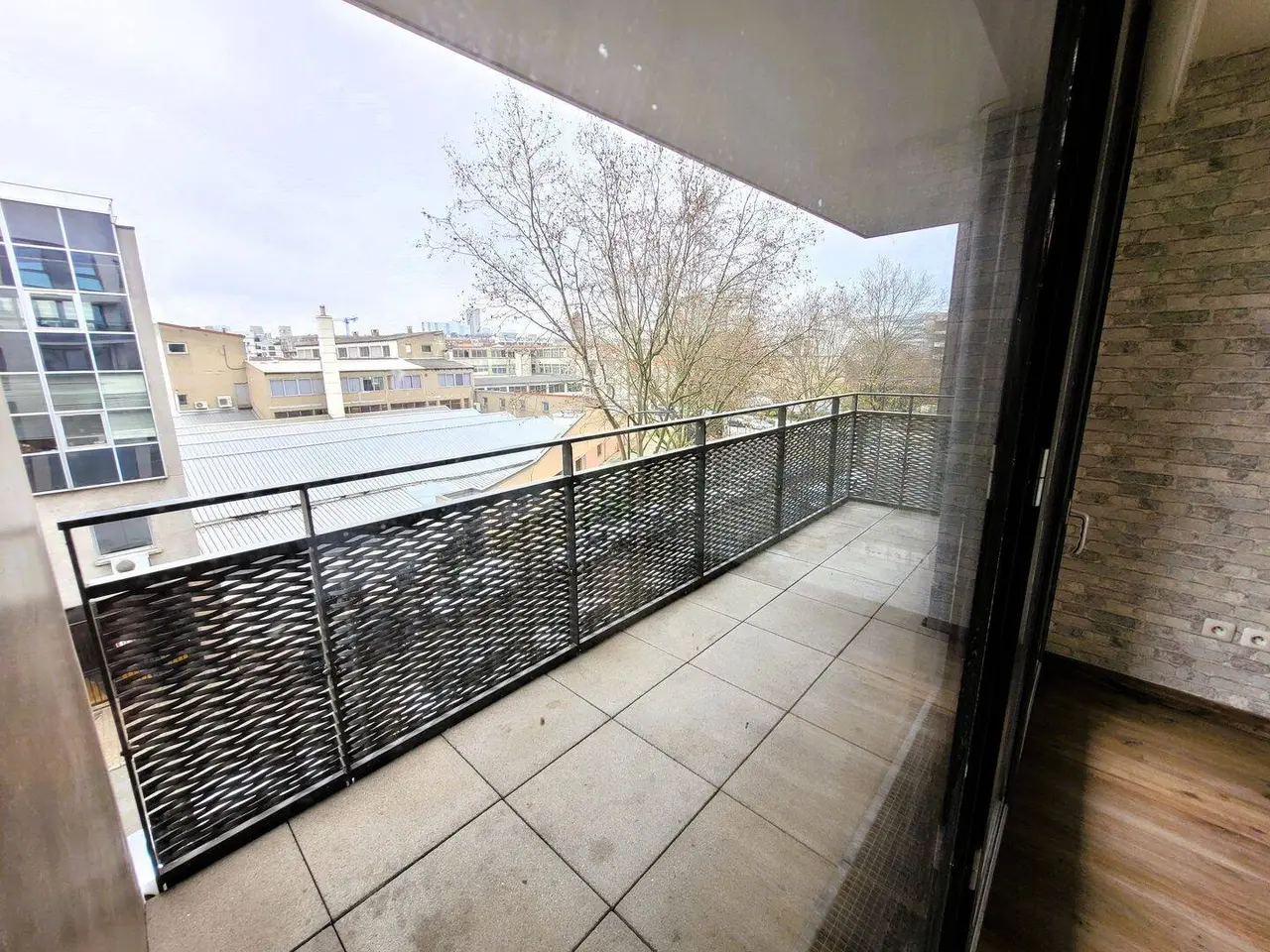 Bas Montreuil-République, Montreuil