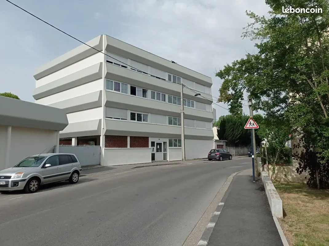 Appartement 1 pièce · 181 m², Bordeaux