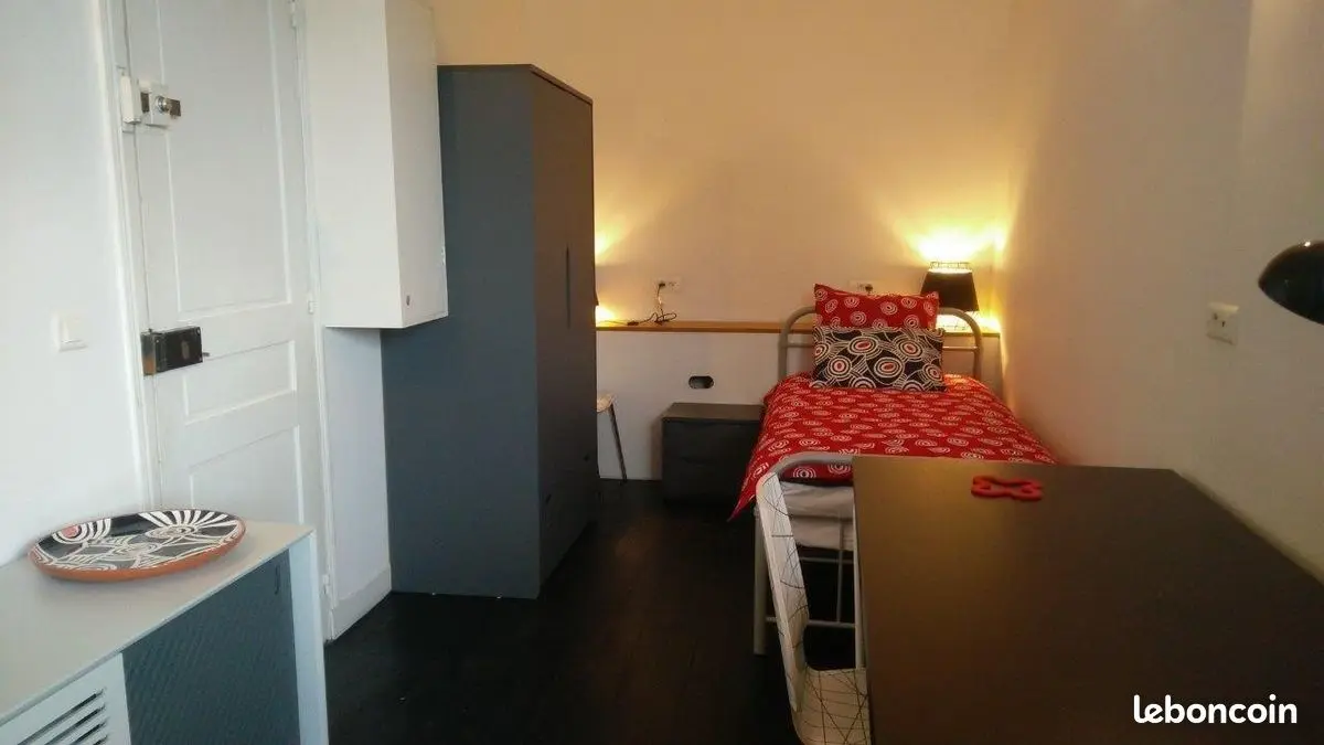 Appartement 1 pièce · 14 m², Paris 16e