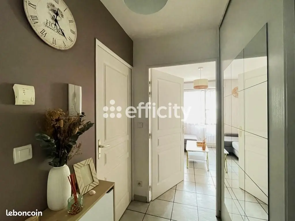 Appartement 2 pièces · 43 m², Villeurbanne, photo 2