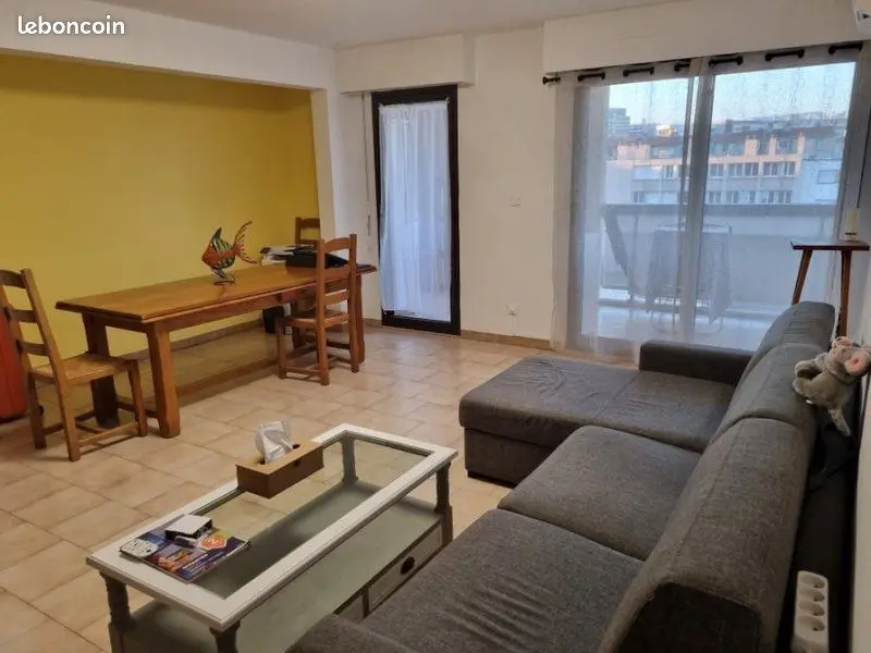 Appartement 2 pièces · 70 m², Marseille 8e, photo 2