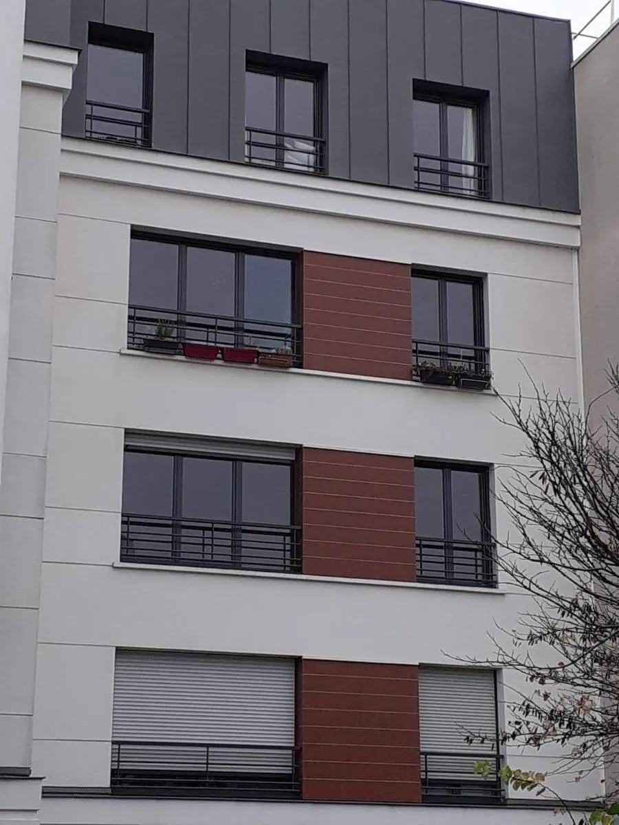 Carnot Gambetta, Suresnes