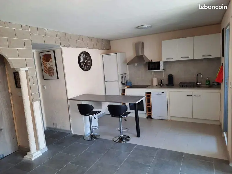 Appartement 1 pièce · 41 m², Marseille 3e, photo 2