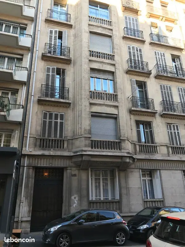 Appartement 2 pièces · 25 m², Marseille 8e