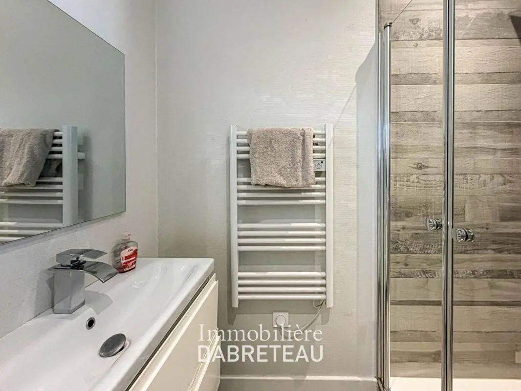 Appartement 6 pièces · 101 m², Vénissieux · Moulin à Vent-Ernest Renan, photo 9