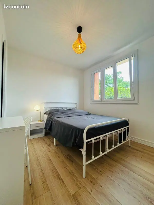 Appartement 4 pièces · 70 m², Vénissieux