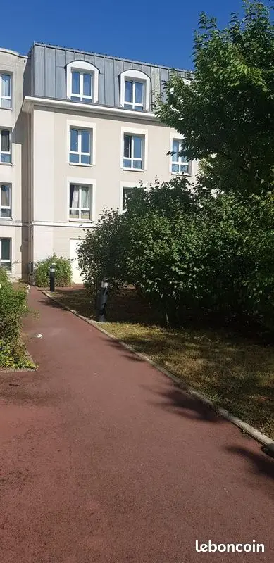 Appartement 1 pièce · 17 m², Cergy