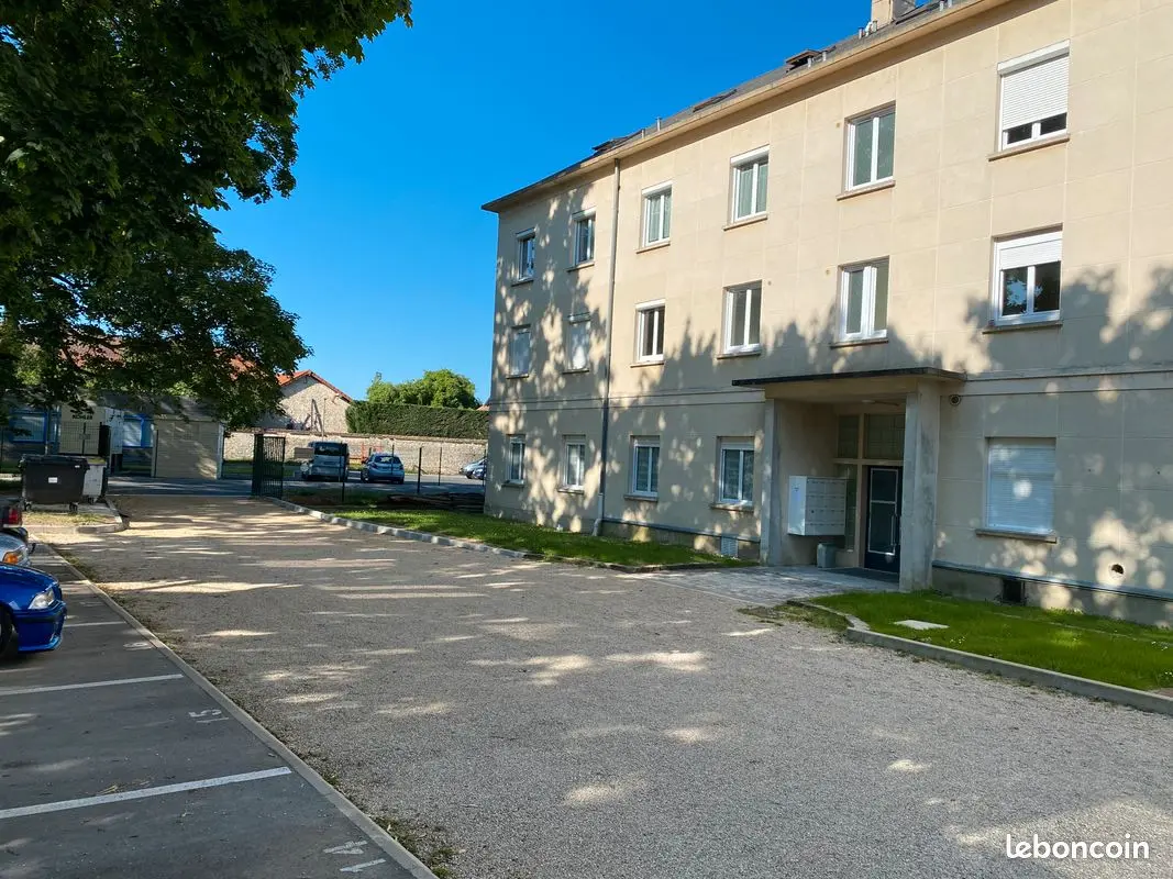 Appartement 1 pièce · 2828 m², Champcueil