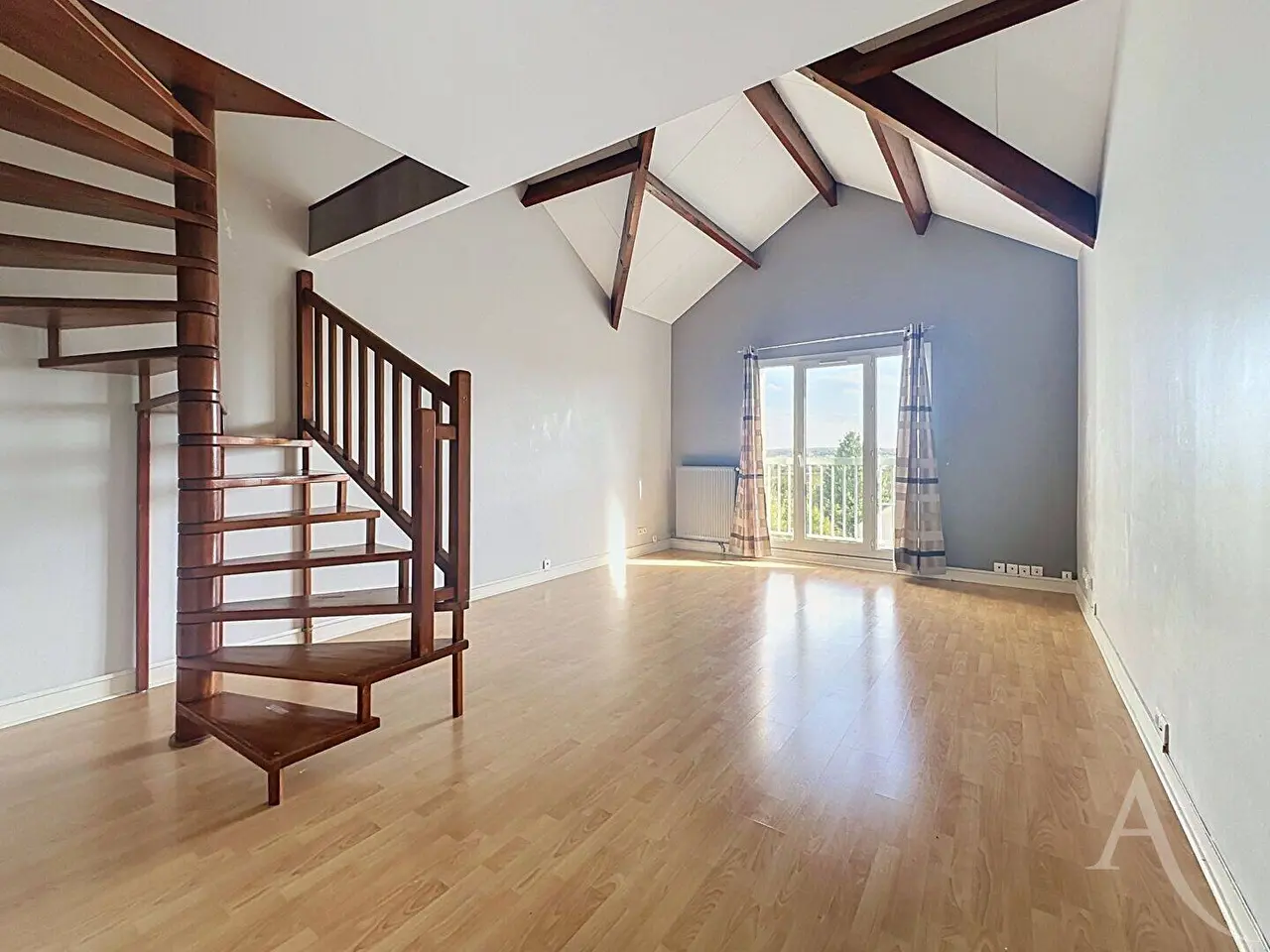 Appartement 5 pièces · 86 m², Issou