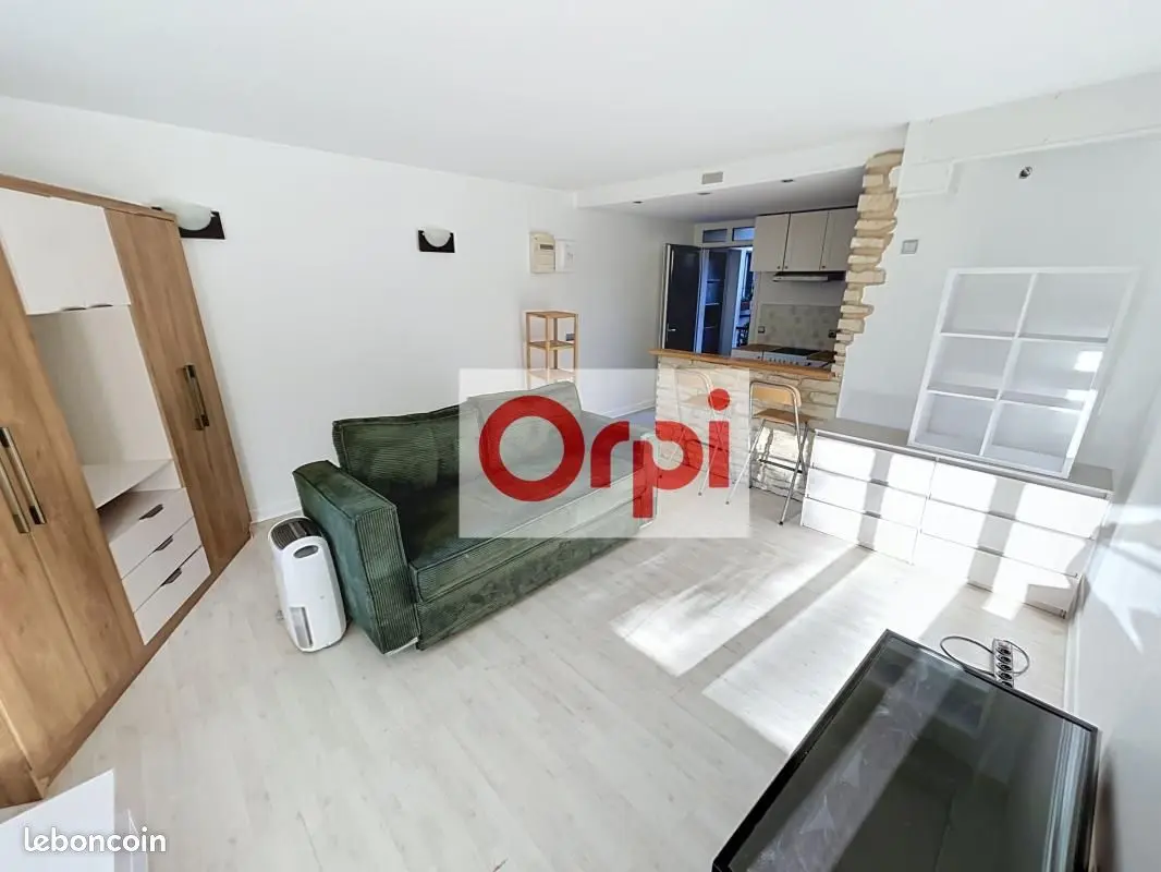 Appartement 1 pièce · 30 m², Châtillon
