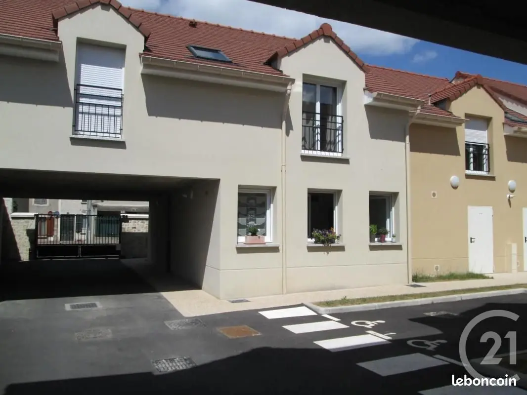 Appartement 1 pièce · 27 m², Étréchy