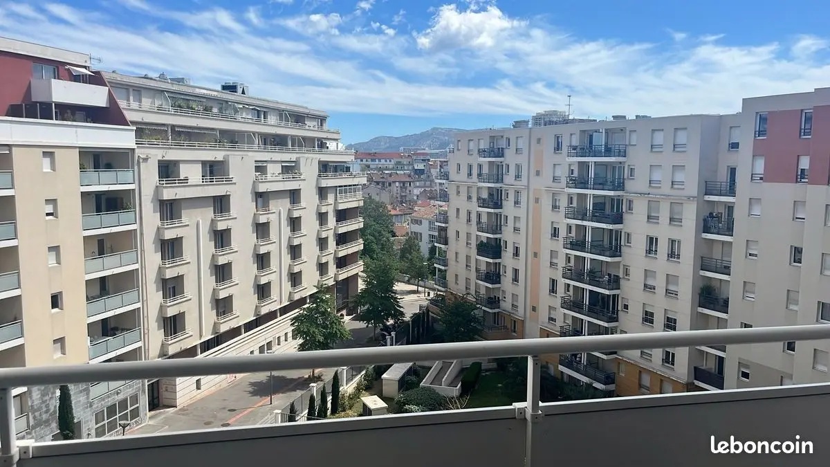 Appartement 2 pièces · 32 m², Marseille 8e, photo 2