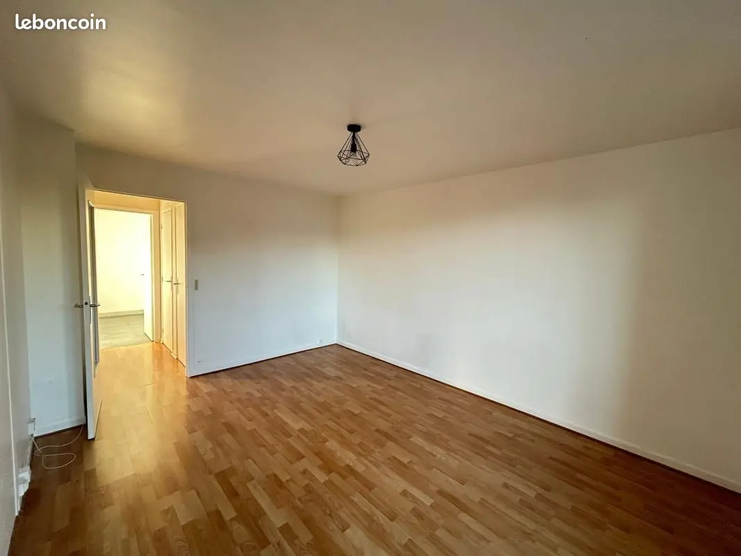 Appartement 2 pièces · 42 m², Châtillon, photo 2