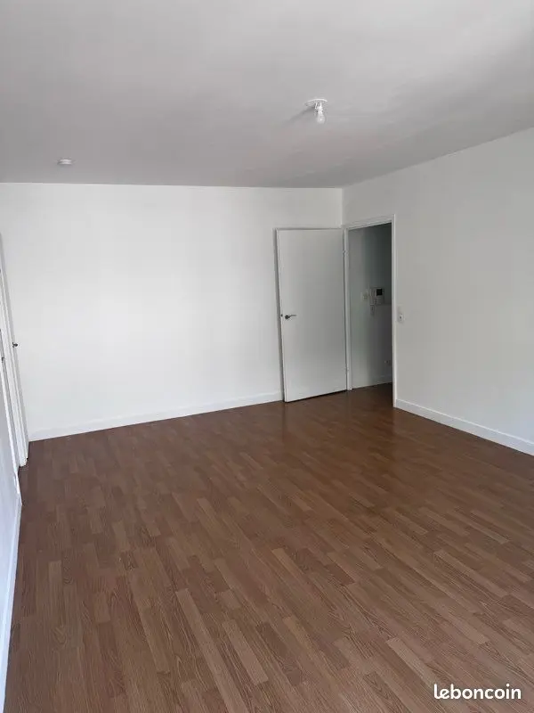 Appartement 2 pièces · 49 m², Châtillon, photo 3