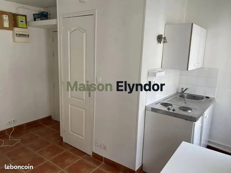 Appartement 1 pièce · 13 m², Paris 10e, photo 2