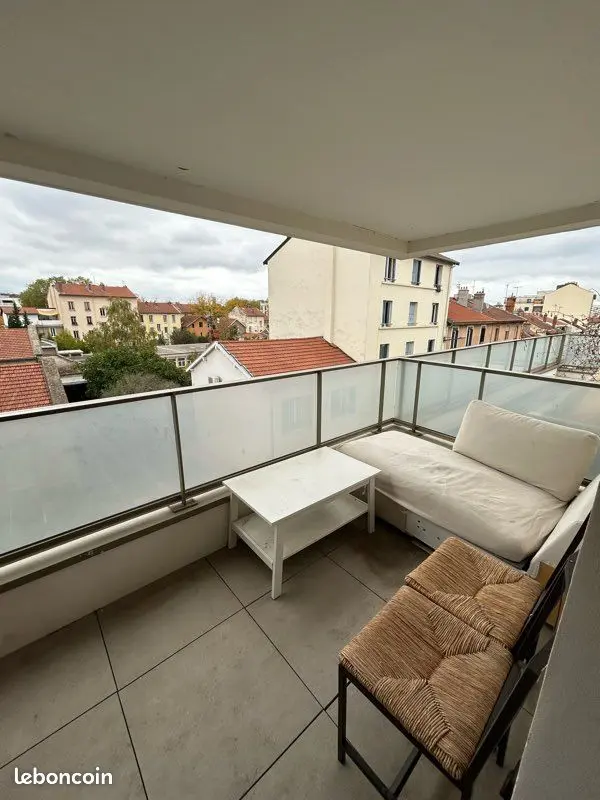 Appartement 2 pièces · 52 m², Lyon 8e, photo 2