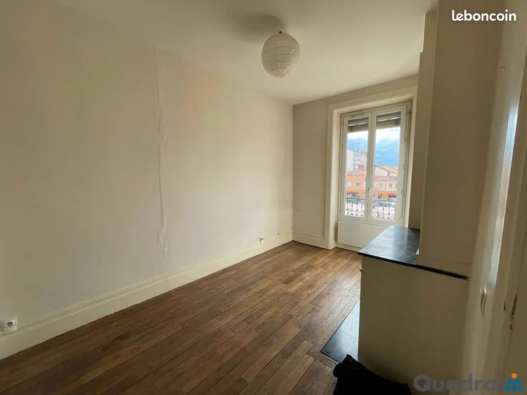 Appartement 2 pièces · 37 m², Lyon 8e, photo 2