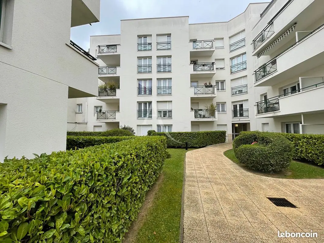 Appartement 1 pièce · 33 m², Châtillon