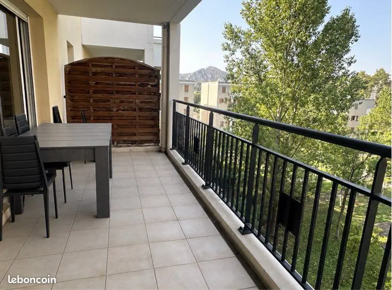 Appartement 3 pièces · 71 m², Marseille 11e, photo 2