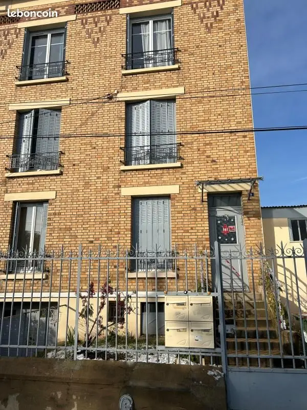 Appartement 2 pièces · 43 m², Châtillon
